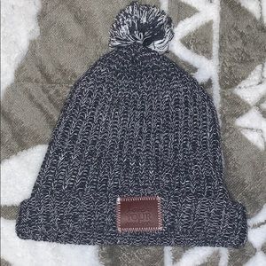 Pom beanie
